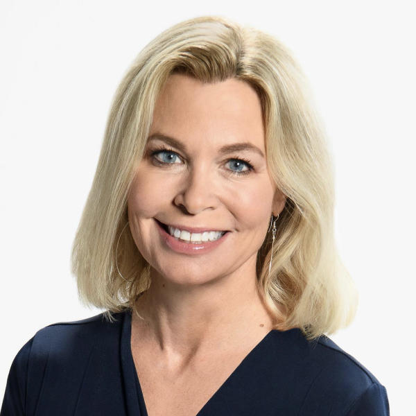 Tracy  Smith