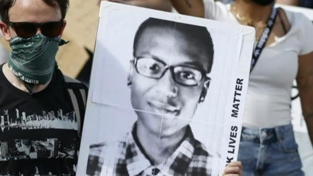 cbsn-fusion-split-verdict-in-elijah-mcclains-police-custody-death-trial-thumbnail-2369359-640x360.jpg 