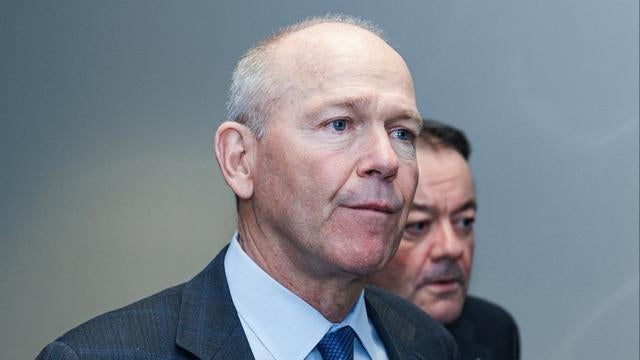 cbsn-fusion-boeing-ceo-dave-calhoun-to-step-down-thumbnail-2785114-640x360.jpg 