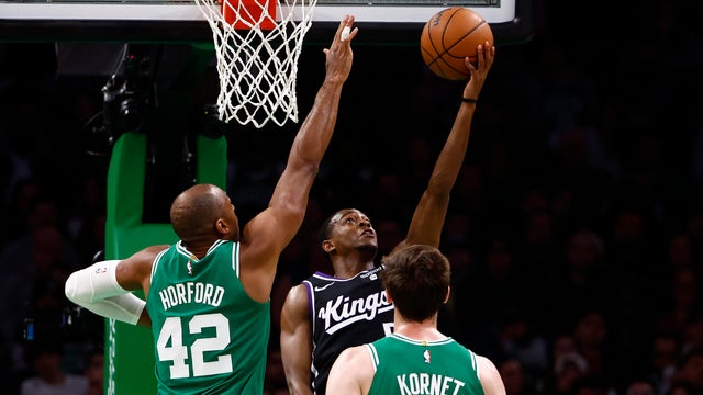 Sacramento Kings v Boston Celtics 