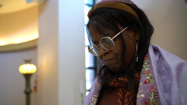 rabbi-stanton-pkg-transfer-frame-2484.jpg 