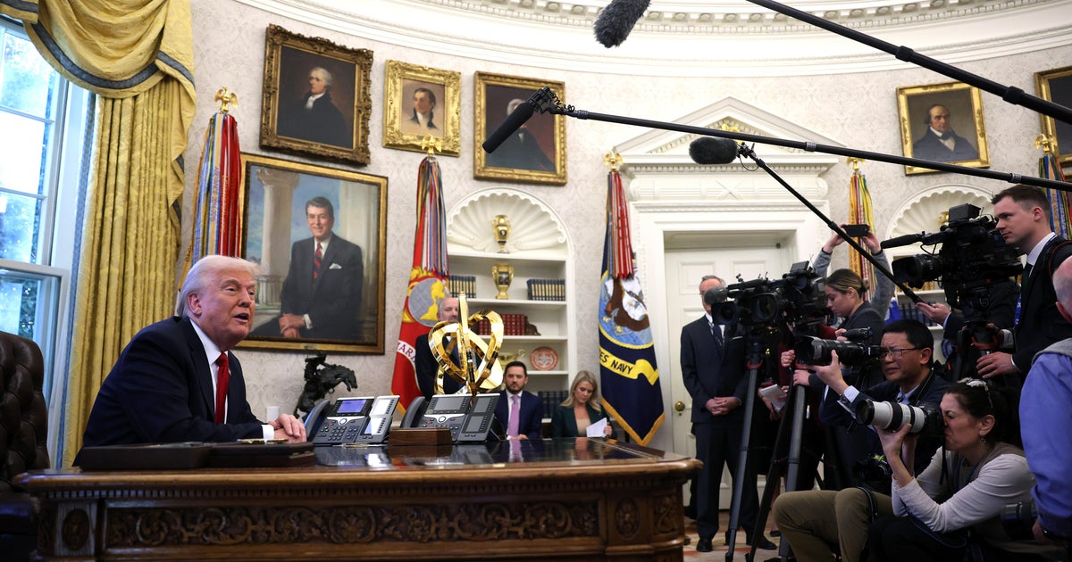 Appeals court allows Trump to ban AP from smaller spaces for now 