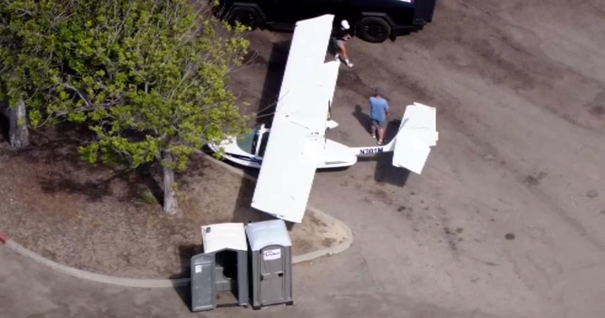 Seaplane makes emergency water landing at Port of Los Angeles 